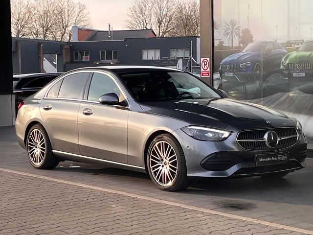Mercedes-Benz C 200 Sedan