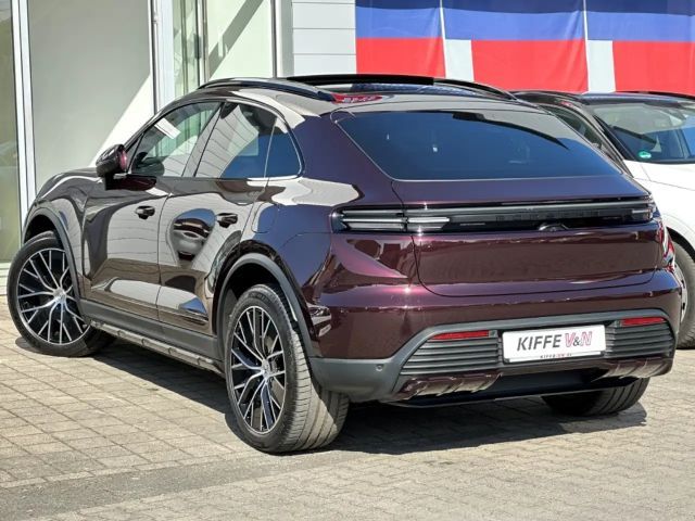 Porsche Macan 4
