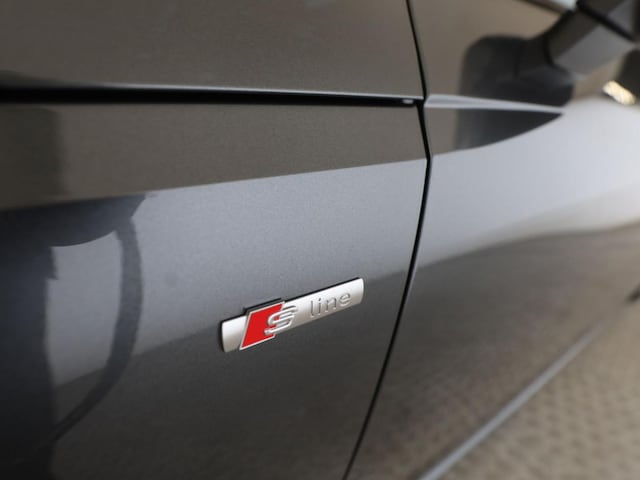 Audi A4 35 TFSI Avant S-Line S-Tronic