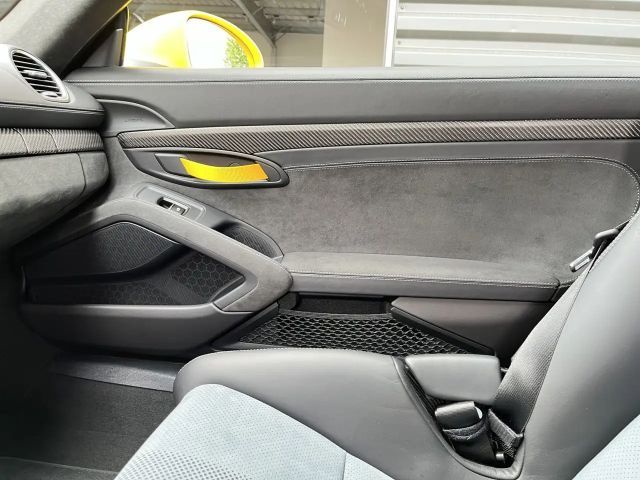 Porsche Cayman 718 Coupé RS