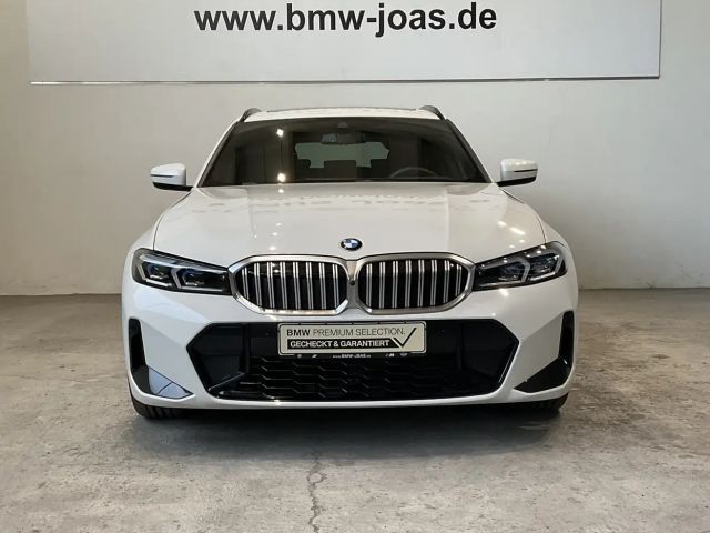 BMW 330 330d M-Sport Touring xDrive