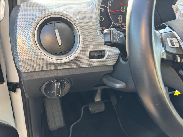 Volkswagen e-up! Plus Style