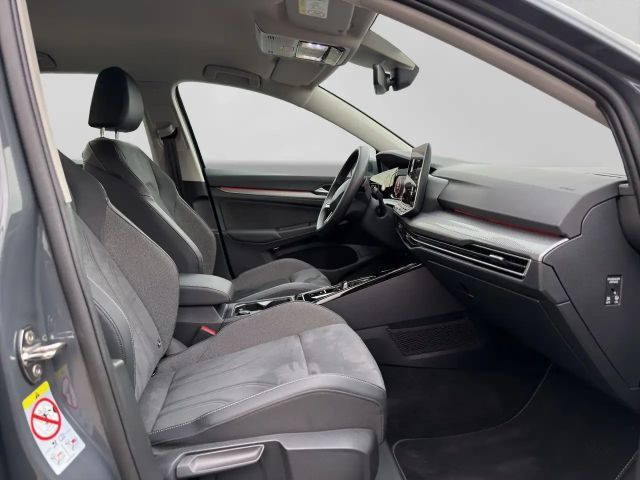 Volkswagen Golf 1.5 eTSI DSG Style