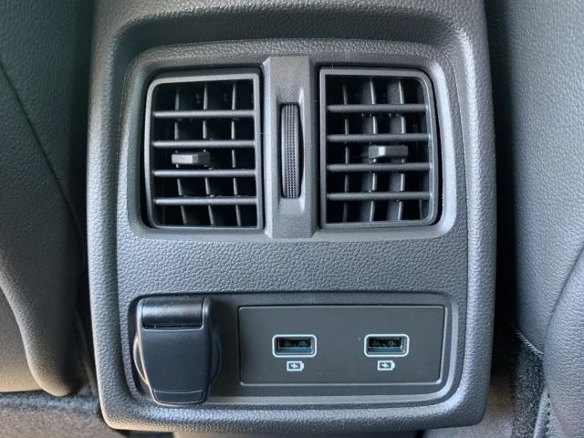 Renault Captur Intens TCe 140