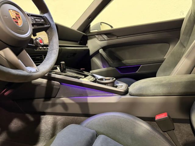 Porsche 992 Cabrio GTS