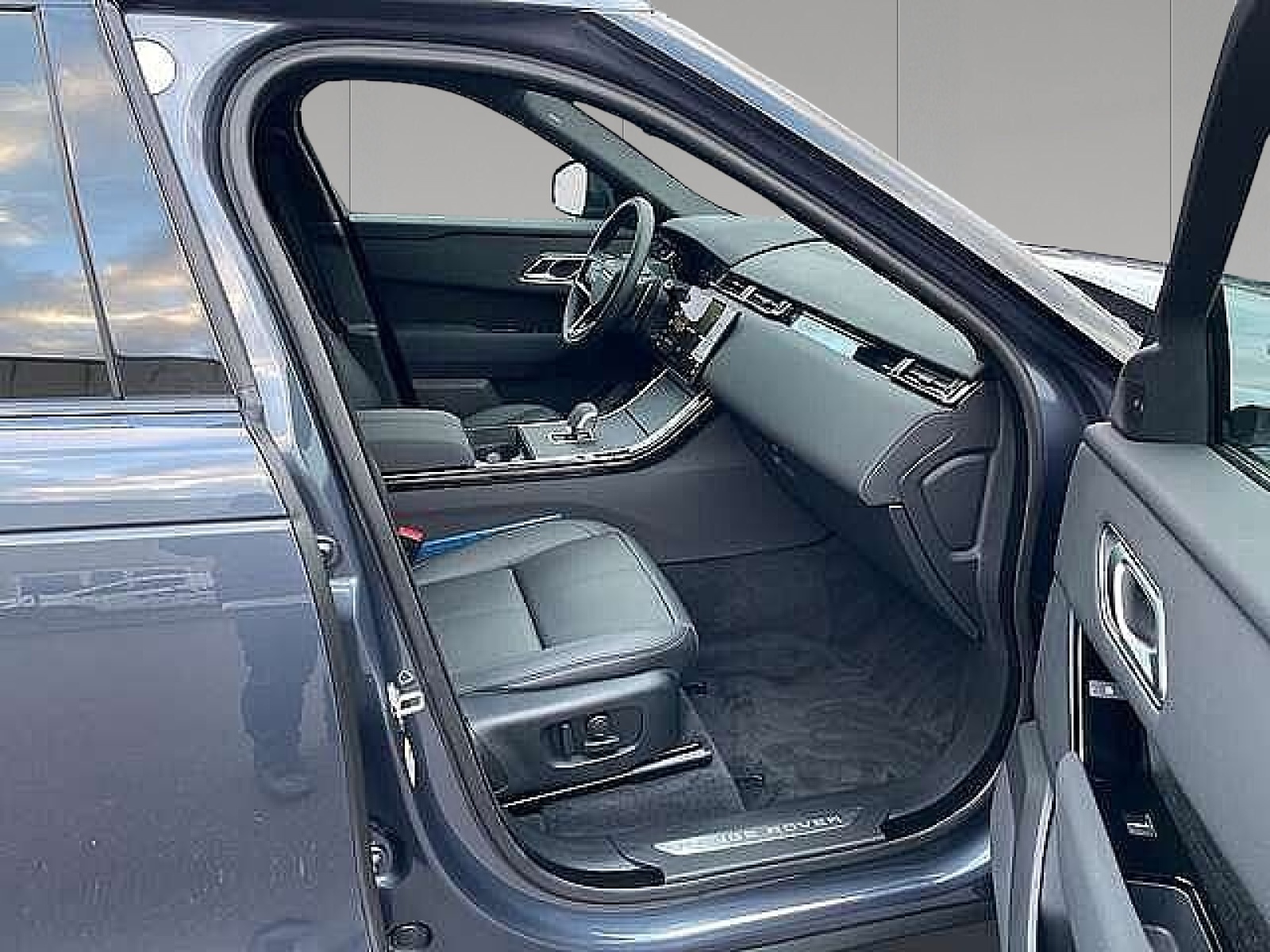 Land Rover Range Rover Velar Dynamic SE