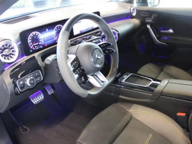 Mercedes-Benz A 45 AMG 4MATIC AMG Line