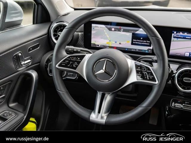 Mercedes-Benz A 200 Progressive