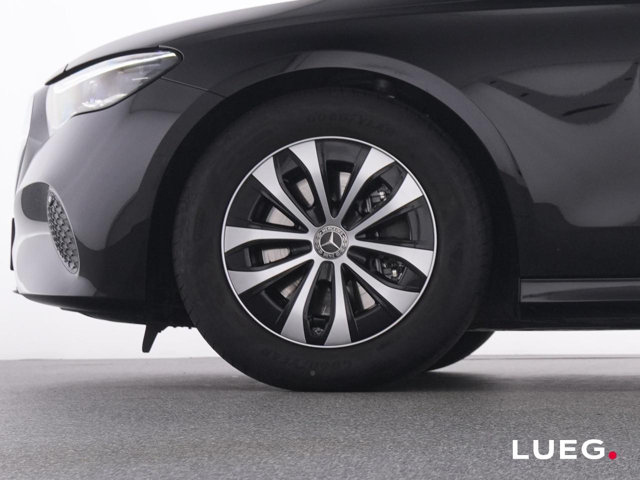 Mercedes-Benz E 200 AVANTGARDE Estate