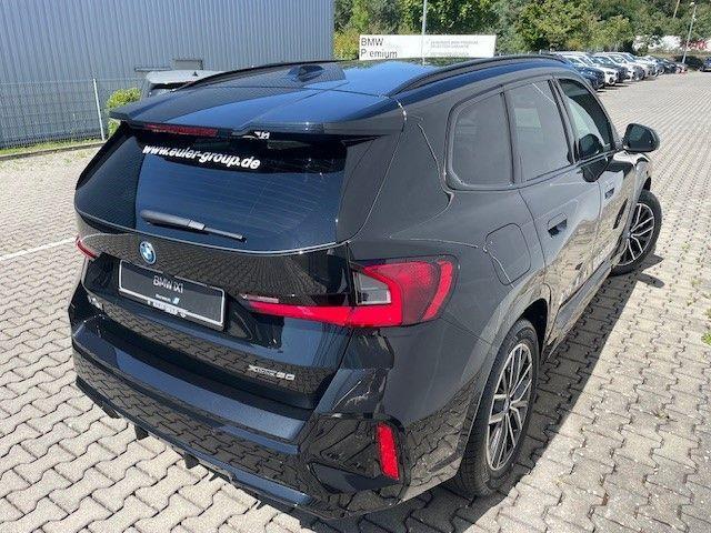BMW iX1 xDrive30
