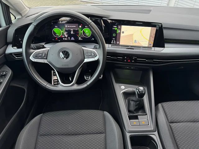 Volkswagen Golf 1.5 TSI Golf VIII IQ.Drive