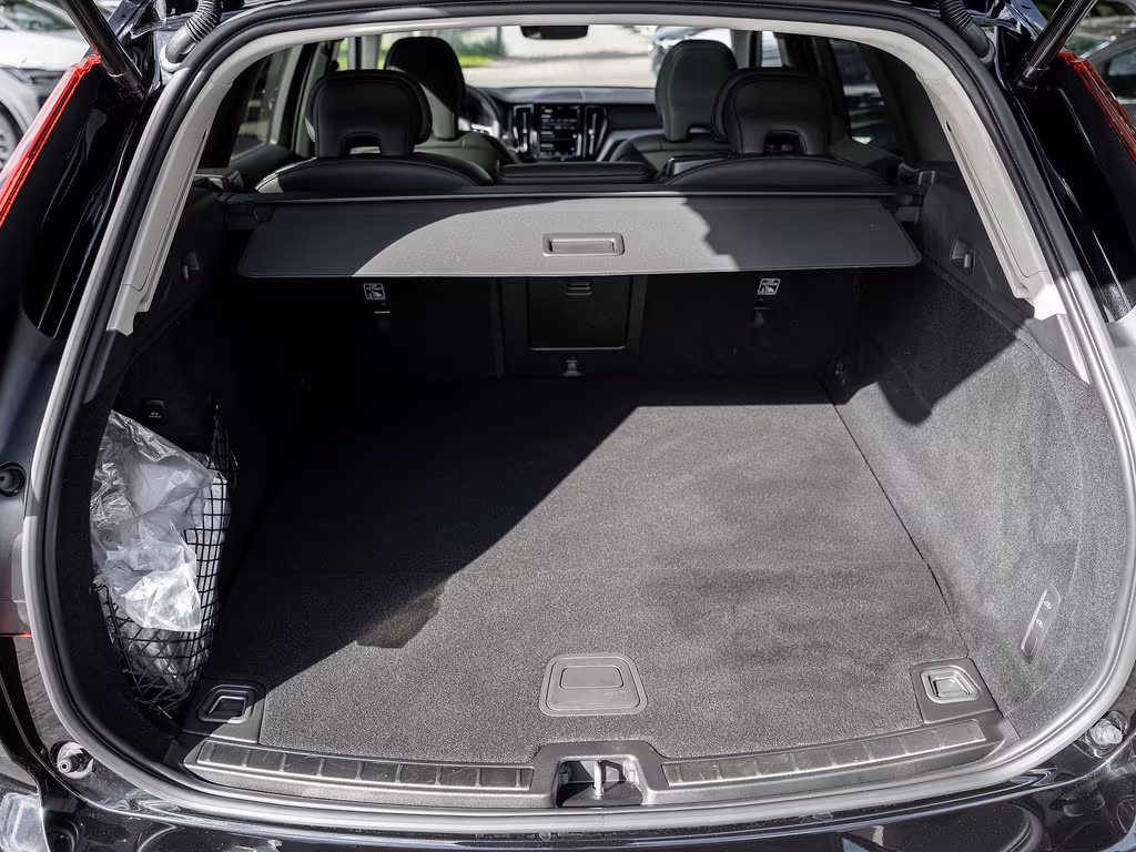 Volvo XC60 AWD Dark Plus Recharge T8