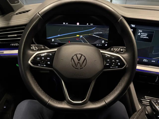 Volkswagen Touareg R-Line Style