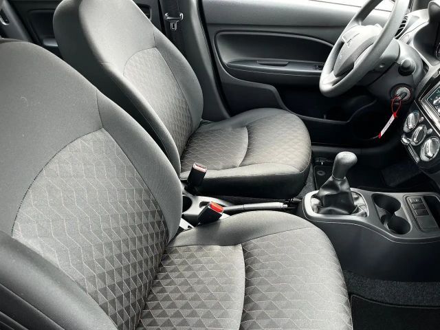 Mitsubishi Space Star Star