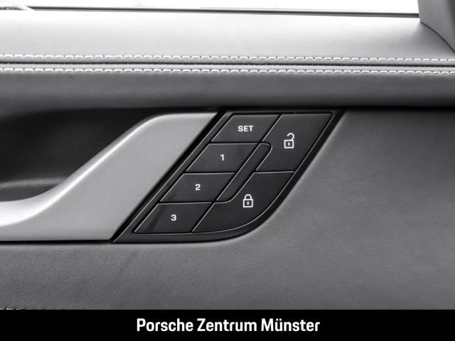 Porsche 992 4S Carrera Coupé