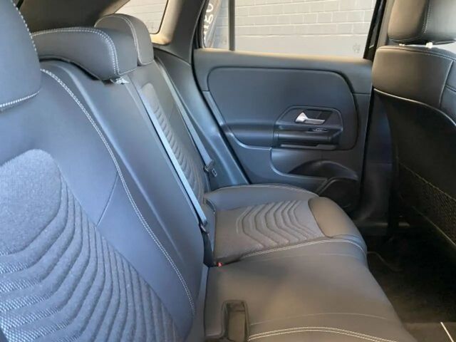 Mercedes-Benz GLA 200 Progressive