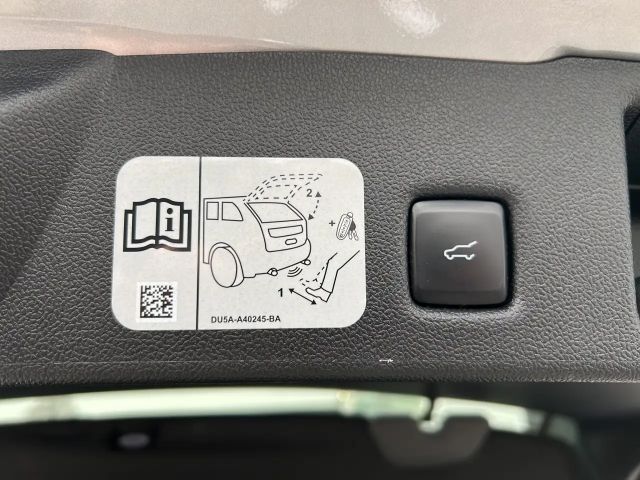 Ford Kuga Plug in Hybrid ST Line X