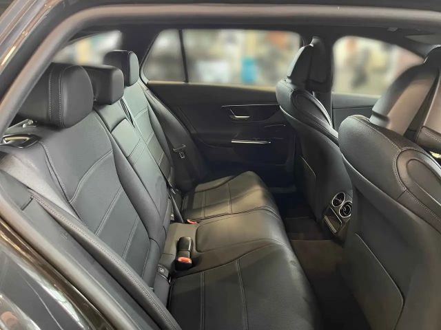 Mercedes-Benz C 200 AVANTGARDE C 200 d Estate