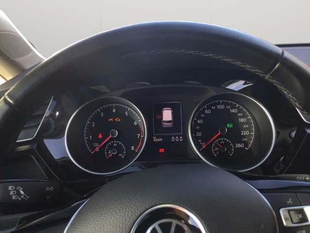 Volkswagen Touran DSG Highline