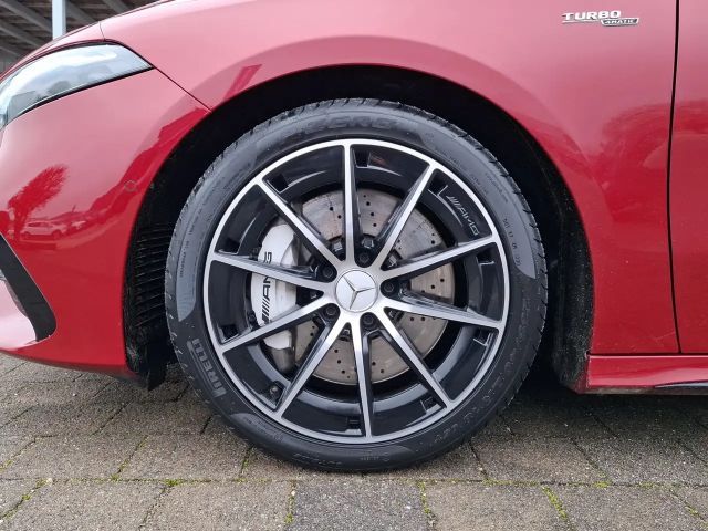 Mercedes-Benz A 35 AMG 4MATIC AMG Line