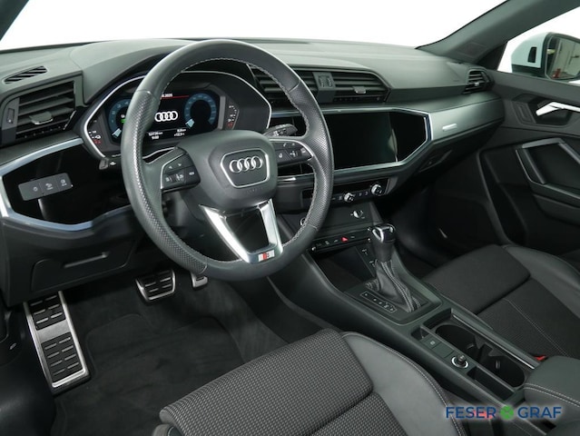 Audi Q3 45 TFSI Hybride S-Tronic