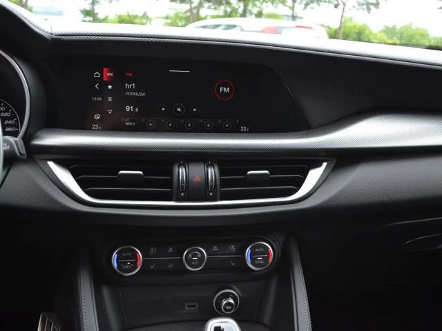 Alfa Romeo Stelvio Q4 Veloce