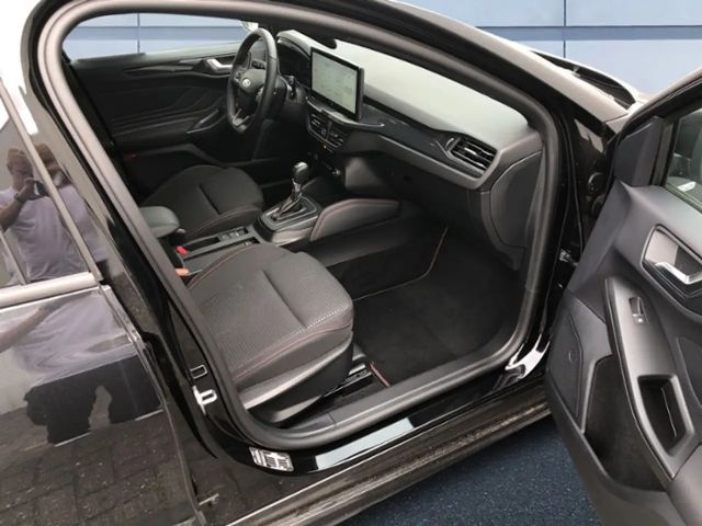 Ford Focus ST Line Wagon