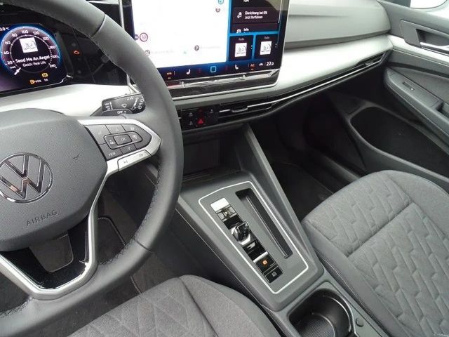 Volkswagen Golf 1.5 eTSI Business DSG Life