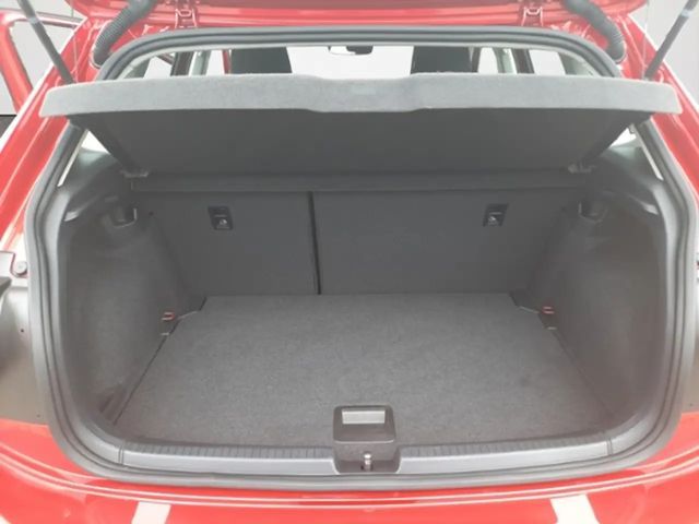 Volkswagen Polo 1.0 TSI DSG Style