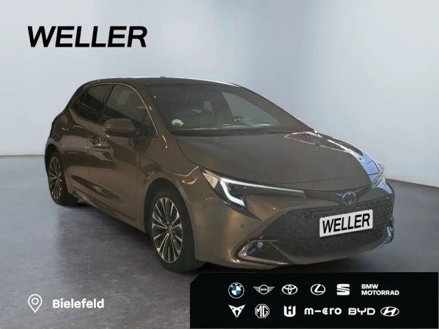 Toyota Corolla Hybride Team D