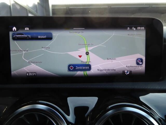 Mercedes-Benz A 180 AMG Line