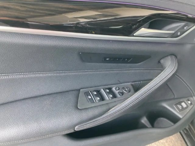 BMW 530 530e Touring