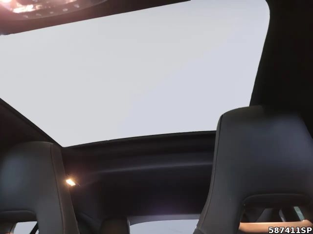 Mercedes-Benz CLA 200 AMG Line