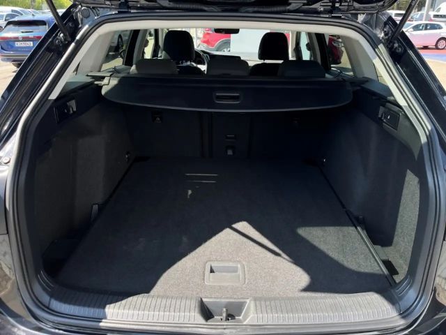 Volkswagen Golf 2.0 TDI DSG Life Variant