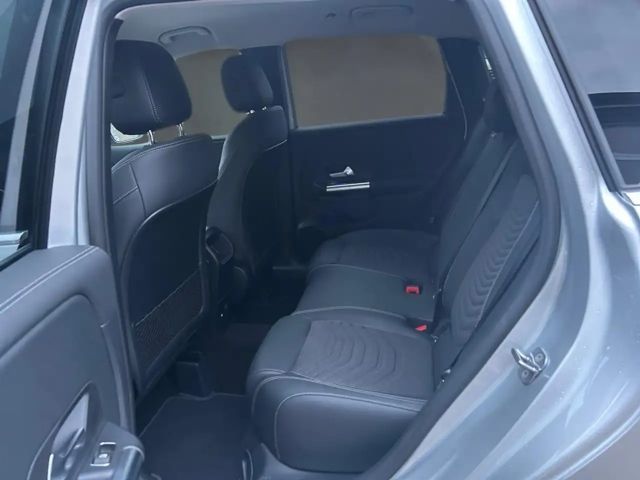 Mercedes-Benz B 200 B 200 d Progressive Sedan