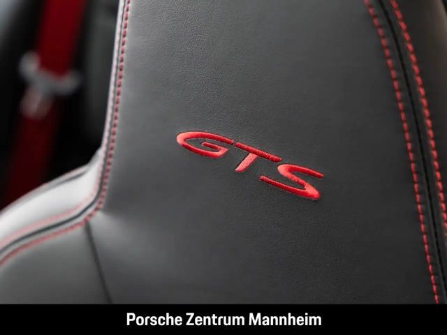 Porsche 992 Carrera Coupé GTS