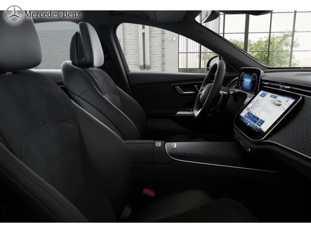 Mercedes-Benz E 220 AMG Line E 220 d Sedan