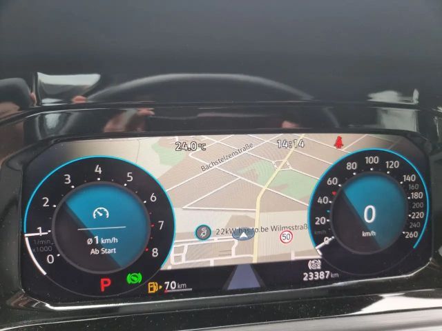 Volkswagen Golf Style