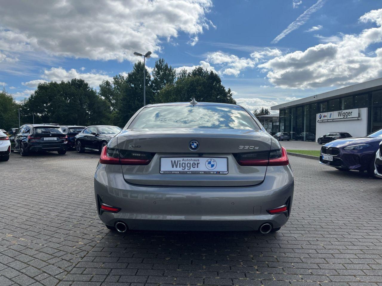 BMW 330 330e Sedan xDrive