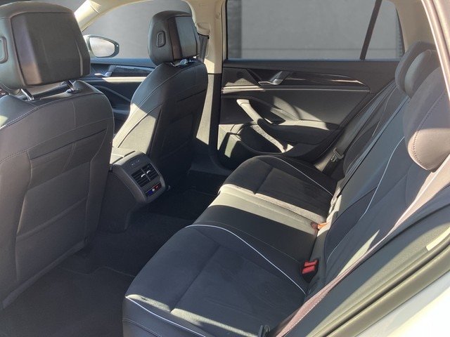 Volkswagen Passat 2.0 TDI Business DSG Variant