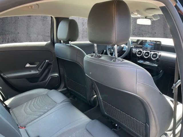 Mercedes-Benz A 250 A 250 e Style