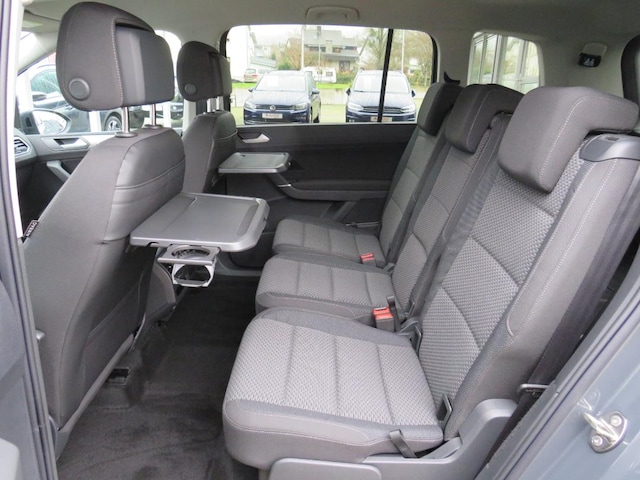 Volkswagen Touran 1.5 TSI DSG R-Line