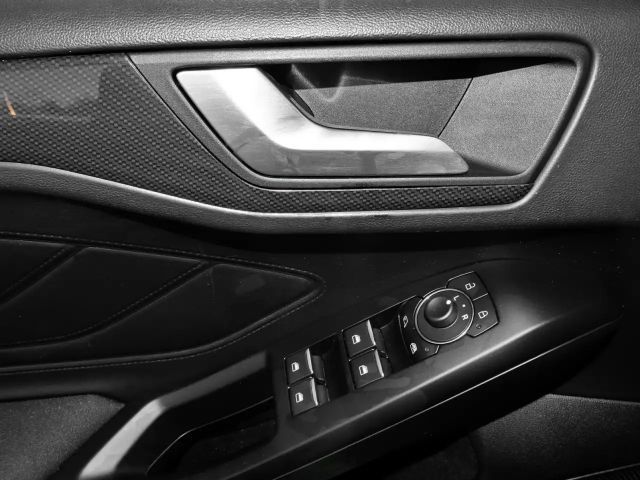 Ford Focus EcoBoost ST Line