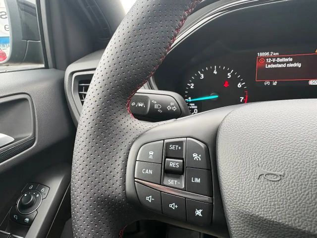 Ford Focus ST Line Wagon