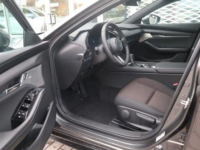 Mazda 3 Exclusive-line