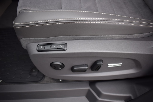 Volkswagen Multivan 2.0 TDI DSG Lang Style T7