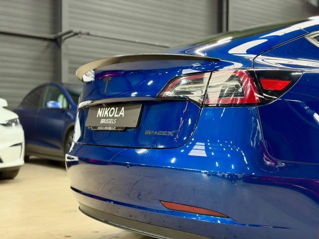 Tesla Model 3 Performance