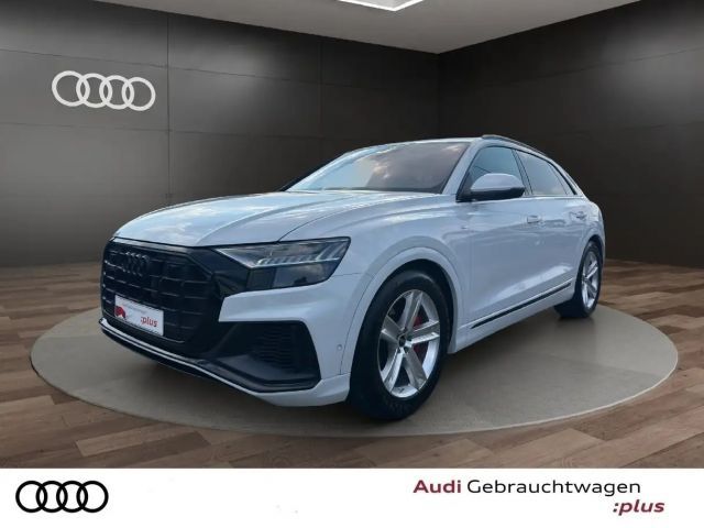 Audi Q8 55 TFSI Hybride Quattro S-Line
