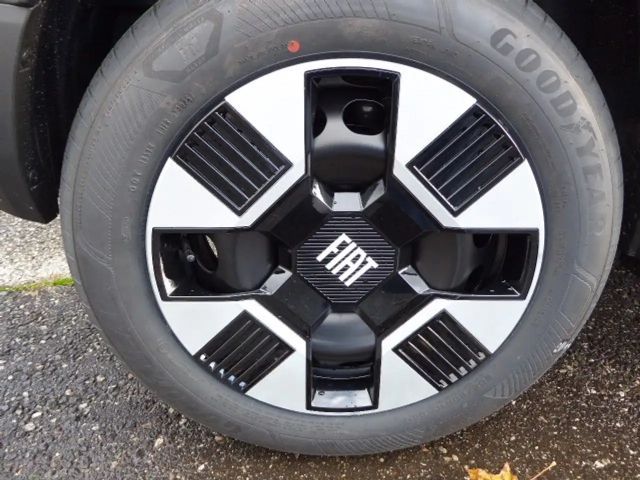 Fiat Grande Panda Hybrid mHEV 110 6-Gang eDCT Icon