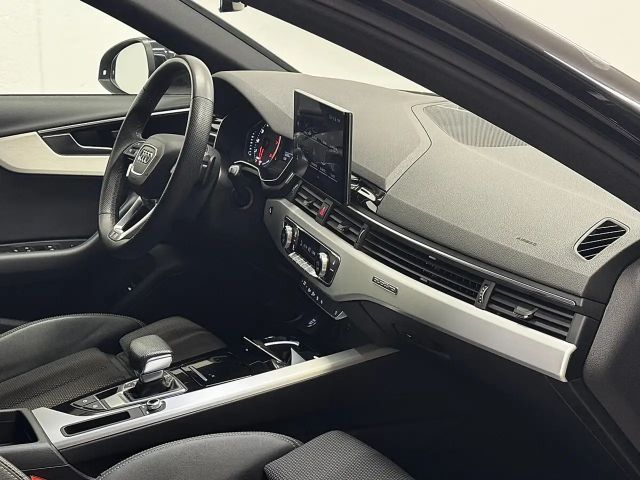 Audi A4 40 TFSI Avant Quattro S-Tronic
